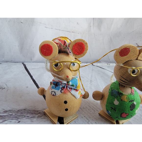 2 Vintage Mice Mouse Wooden Christmas Tree Ornaments Grandma Grandpa Glasses - Picture 2 of 5